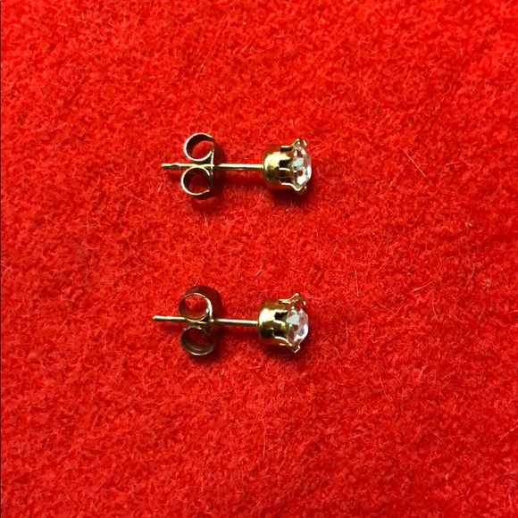 14 k gold CZ Diamond stud earrings - Picture 8 of 8